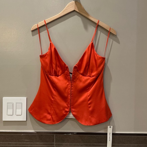 Reformation Lumi Silk Charmeuse V-Neck Sleeveless Camisole Top (Red Coral) - Picture 8 of 16